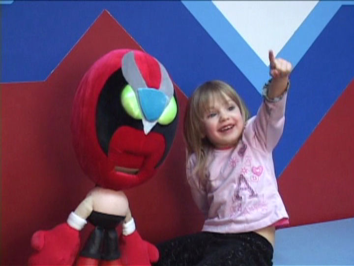 File:Little Girl and SB.jpg